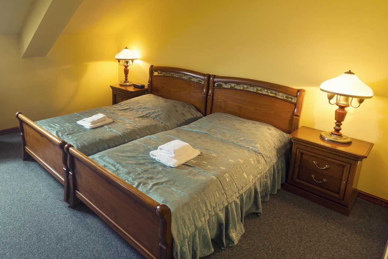 Wellness Hotel Kastiel Jaslovske Bohunice Экстерьер фото